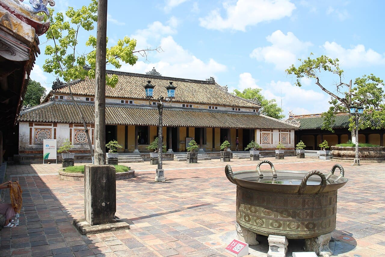 Quần thể di tích Cố đô Huế